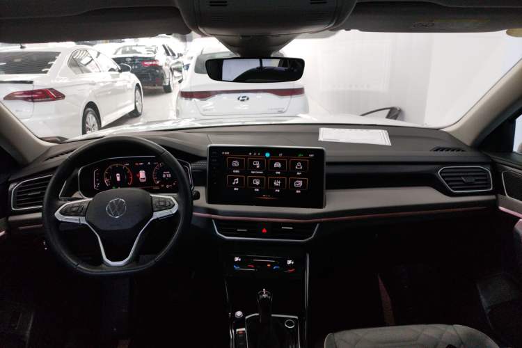 Used Volkswagen Tayron 2023 300TSI Two-Wheel-Drive Luxury Plus Advanced Edition