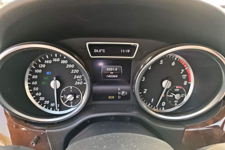 Used Mercedes-Benz M-Class 2014 ML 400 4MATIC Luxury Model
