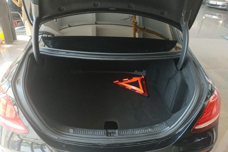 Used Mercedes-Benz E-Class 2018 Restyled E 300 L Sporty and Stylish Edition