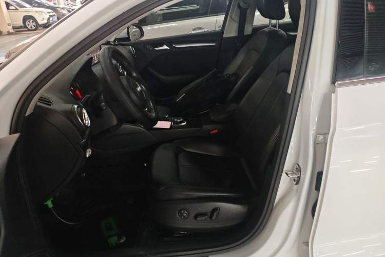 Used Audi A3 2016 Limousine 35 TFSI Prestige Edition
