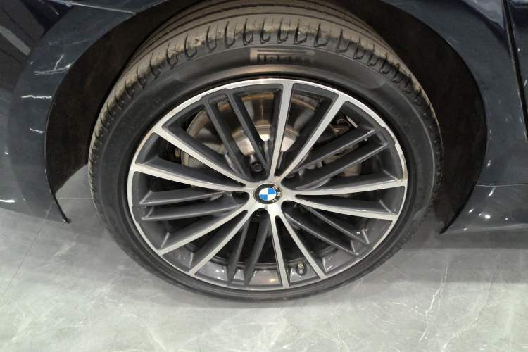 Used BMW 5 Series 2023 530Li Leading Model M Sport Package