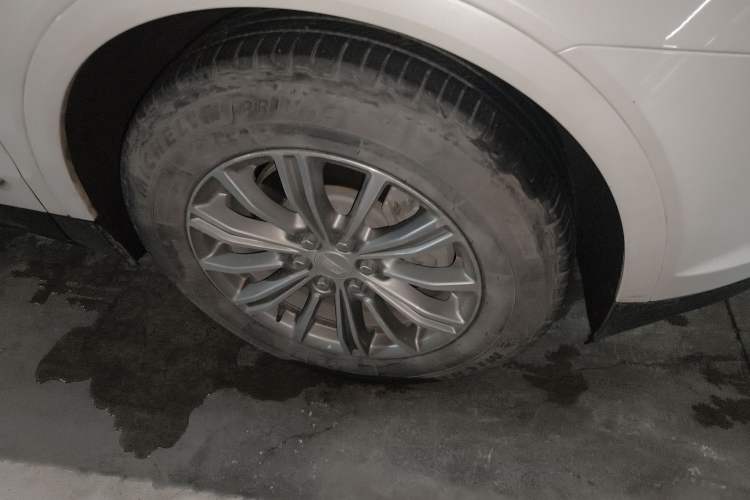 Used Cadillac XT5 2016 25T Luxury Model
