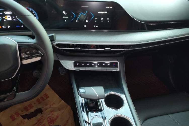 Used Changan Eado 2023 Changan Edition PLUS Blue Whale NE 1.4T GDI DCT Prestige Version