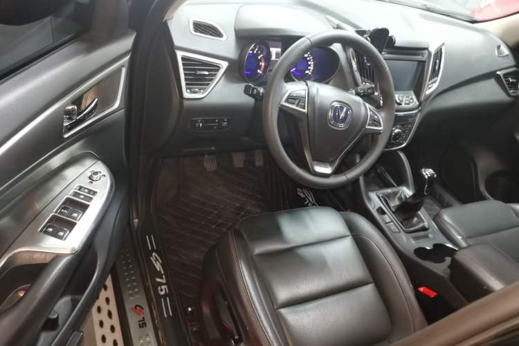 Used Changan CS75 2016 2.0L Manual Luxury Version China V Standard
