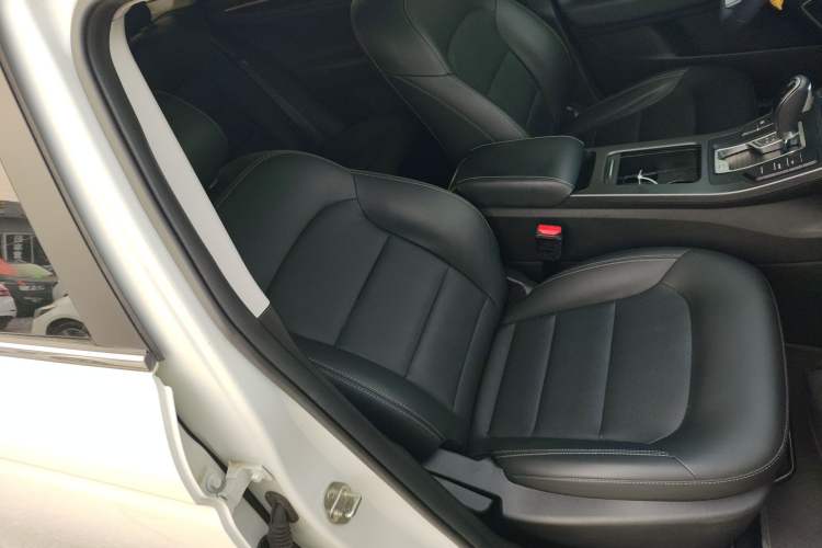 Used Geely Auto Emgrand GL 2021 UP 1.4T CVT Leading Edition
