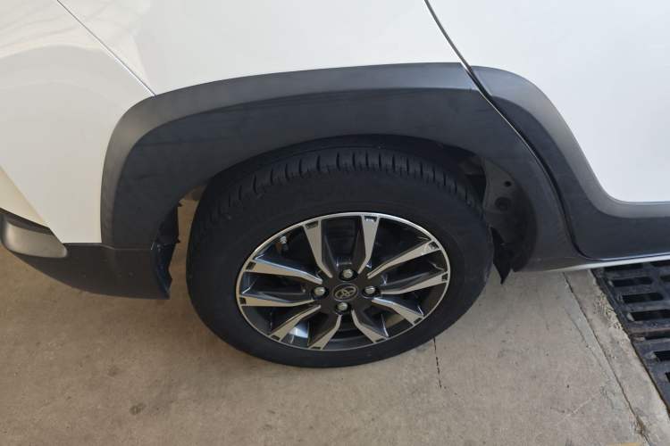 Used Toyota YARiS L 2021 X-Trail 1.5L CVT Luxury Edition
