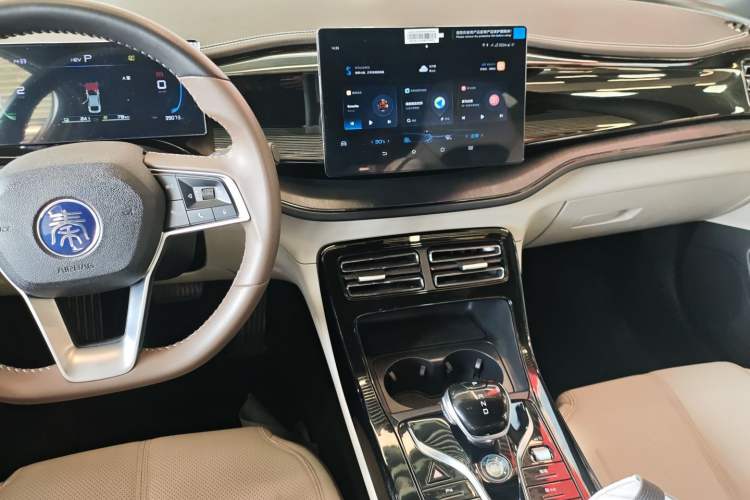 Used BYD Qin PLUS 2023 Champion Edition DM-i 55KM Leading Model
