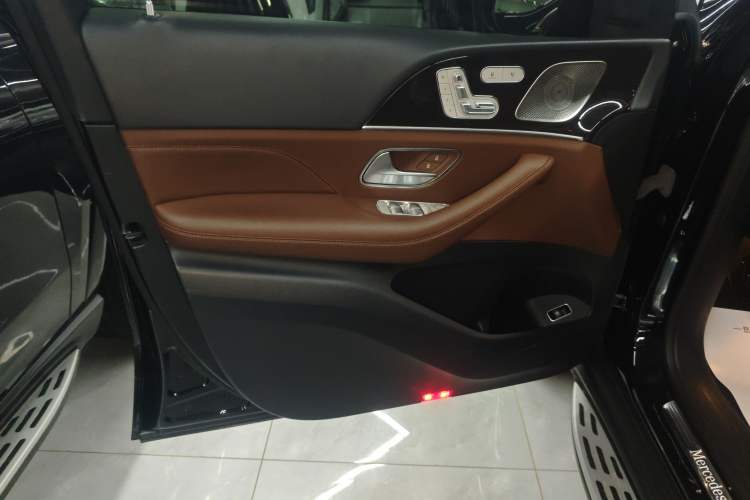 Used Mercedes-Benz GLE 2024 Refreshed GLE 350 4MATIC Stylish Edition
