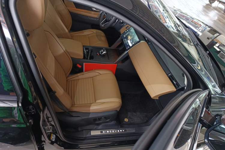 Used Land Rover Discovery Sport 2024 Luxury Custom Edition