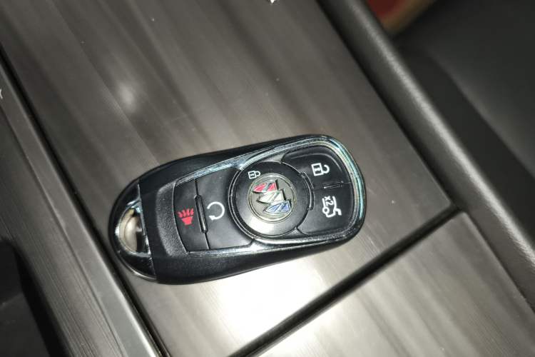 Used Buick LaCrosse 2021 552T Luxury Version
