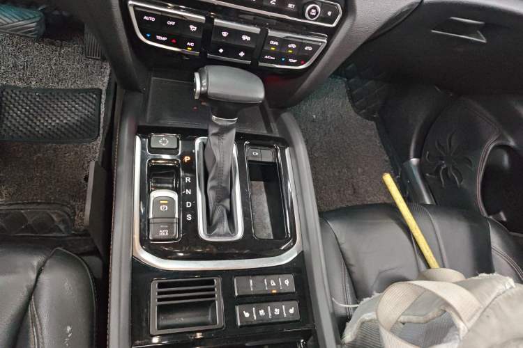 Used GAC Trumpchi GS7 2017 320T Two-Wheel-Drive Luxury Smart Connectivity Model
