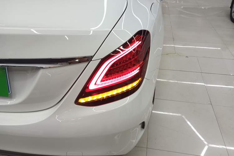 Used Mercedes-Benz C-Class 2019 C 180 L Fashion Edition Sport Version