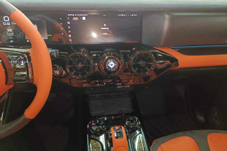 Used  Tank 300 2023 2.0T Cyber Knight
