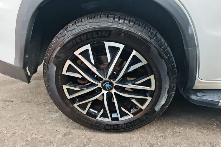 Used BYD Song New Energy 2017 Song DM 1.5TID All-Wheel Drive Luxury Model
