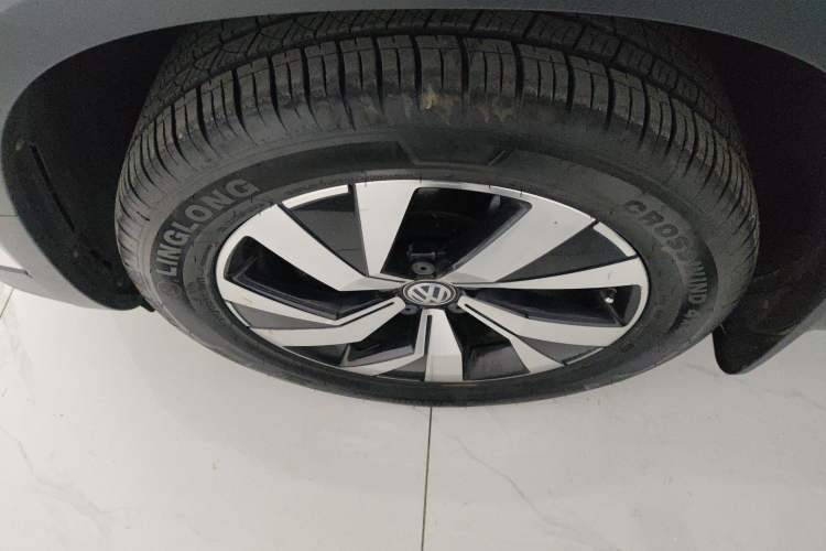 Used Volkswagen Tayron 2020 330TSI Two-Wheel Drive Luxury Smart Connectivity Version
