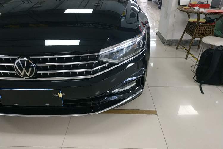 Used Volkswagen Magotan 2023 2 Million Units Commemorative Edition 330TSI DSG Luxury Version
