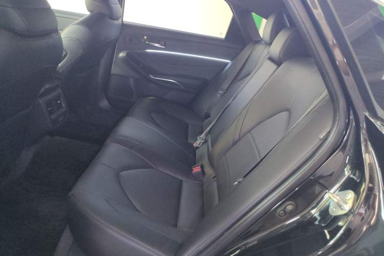 Used Toyota Avalon 2023 2.0L Premium Edition
