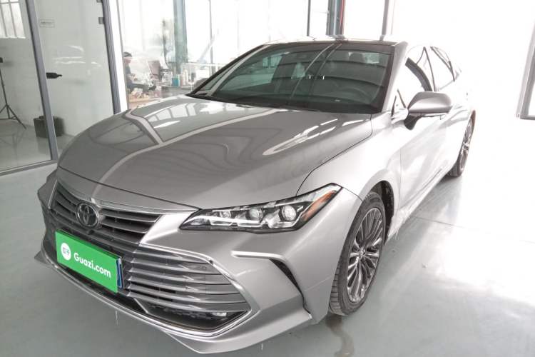 Used Toyota Avalon 2019 2.5L Touring Premium Version China VI Standard
