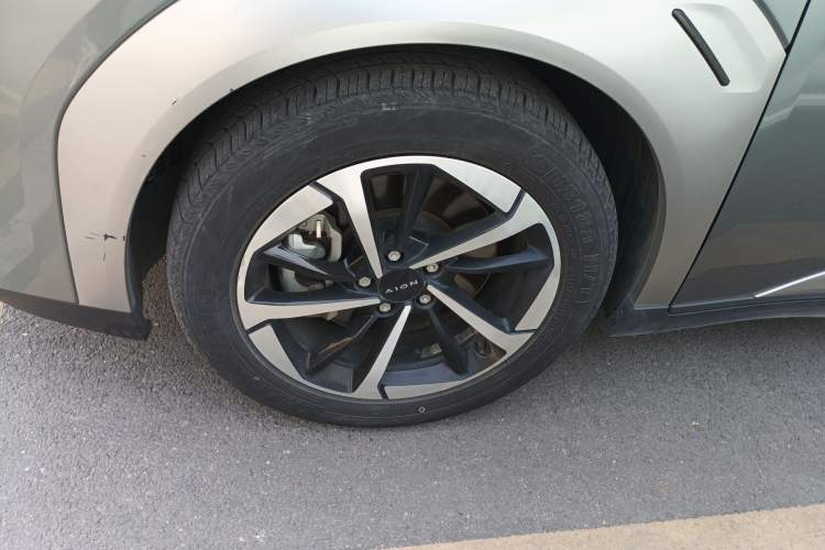 Used AION Y 2022 70 Intelligent Edition Lithium Iron Phosphate
