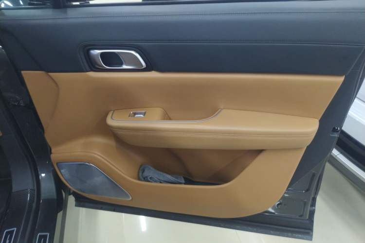 Used Li Auto ONE 2020 Extended-Range 6-Seater Version
