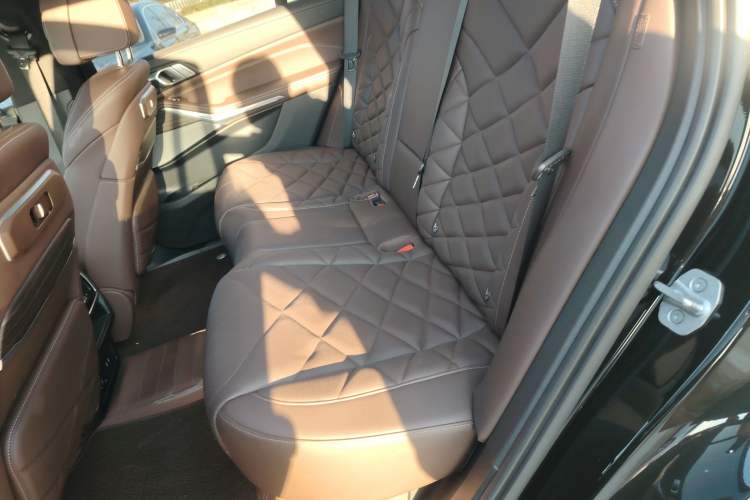 Used BMW X5 2023 xDrive 40Li M Sport Night Edition Package
