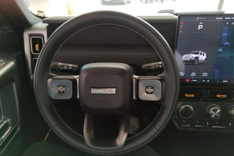 Used  V23 2025 401 Two-Wheel Drive Intelligent Driving Version
