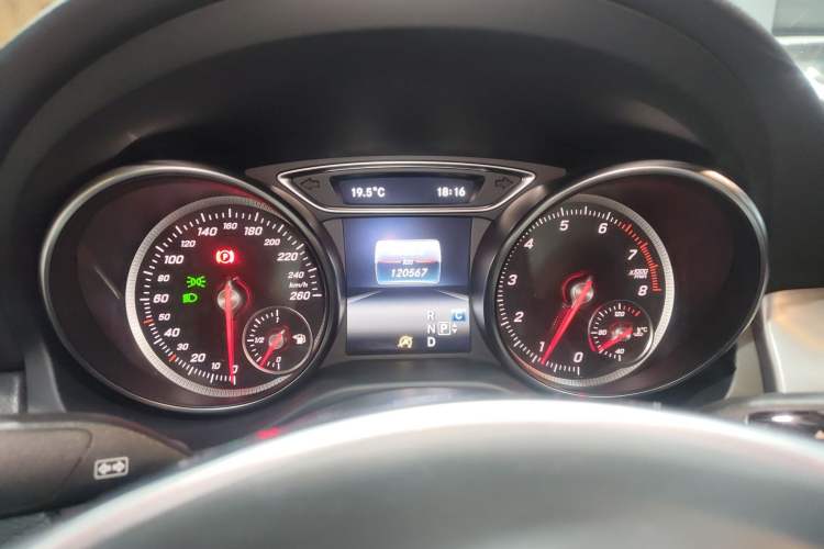 Used Mercedes-Benz CLA 2017 Refreshed CLA 220 4MATIC
