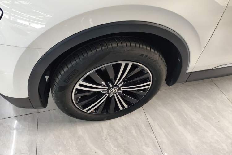 Used Volkswagen Tiguan L 2021 330TSI Automatic Two-Wheel Drive Smart Edition