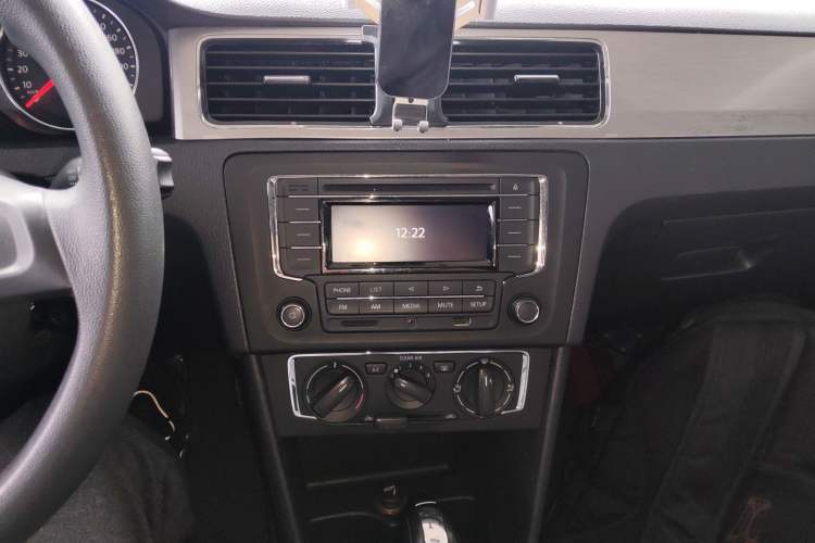 Used Volkswagen Santana 2015 Haval H6 1.6L Automatic Comfort Model
