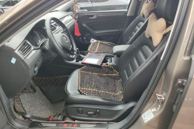 Used Volkswagen Passat 2017 330TSI DSG Luxury Edition
