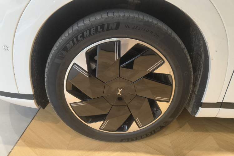 Used XPeng X9 2024 640 All-Wheel Drive High-Performance Max
