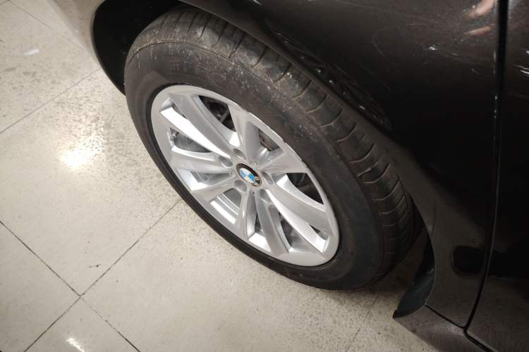 Used BMW 5 Series 2017 520Li Elegant Edition
