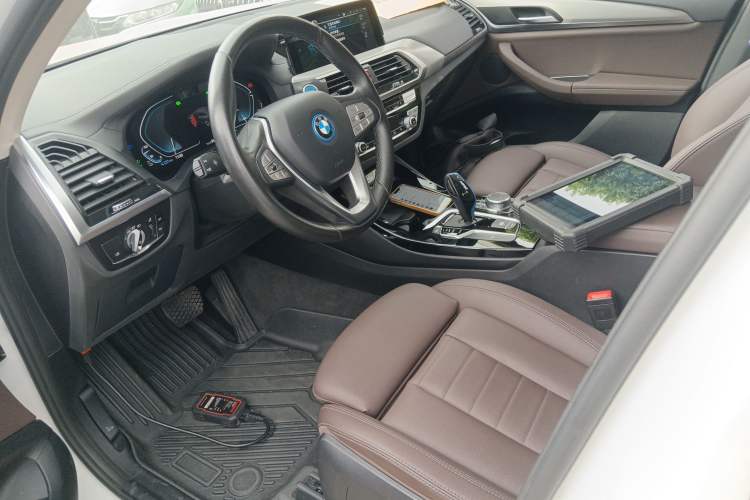 Used BMW iX3 2021 Updated Leading Edition
