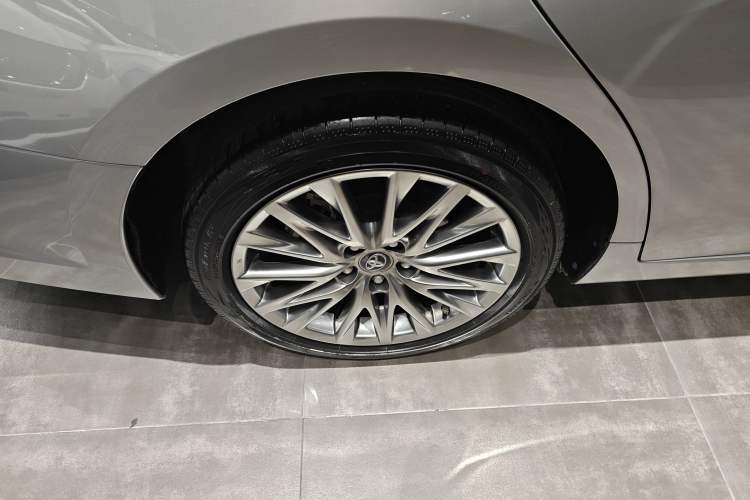 Used Toyota Avalon 2022 Dual-Engine 2.5L XLE Premium Edition
