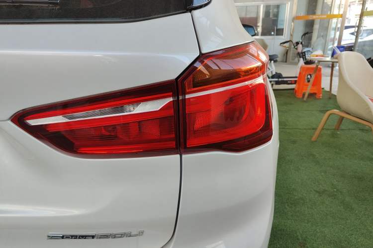 Used BMW X1 2019 sDrive20Li Leading Model
