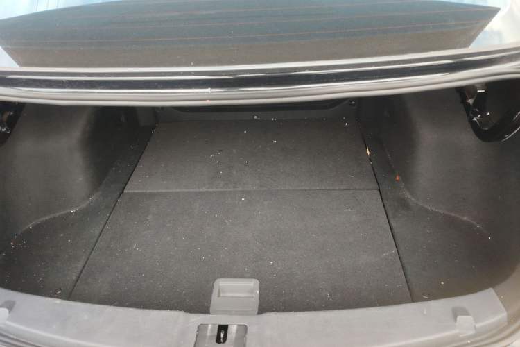 Used Hongqi E-QM5 2023 Revised Version Basic Travel Edition
