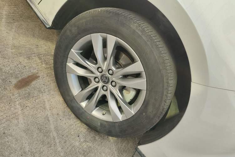 Used Toyota Sienna 2021 2.5L Hybrid Comfort Edition