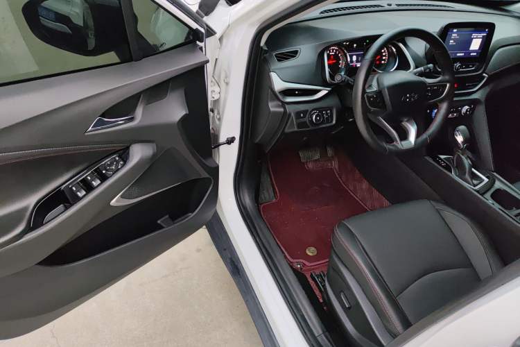 Used Chevrolet Orlando 2020 Light Hybrid Redline 530T Automatic Enjoyment Edition (5+2 Models)
