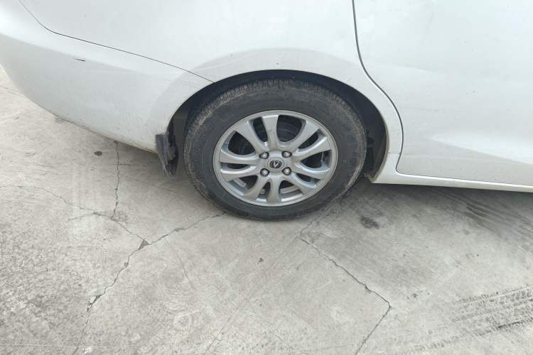 Used Changan Alsvin V3 2015 1.4L Manual Meiruan Model China V Standard
