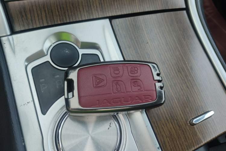 Used Jaguar XF 2014 XF 2.0T Prestige Edition