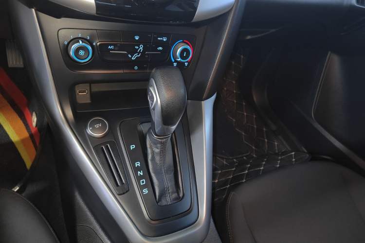 Used Ford Focus 2018 Hatchback Classic 1.6L Automatic Comfort Plus SmartDrive Edition
