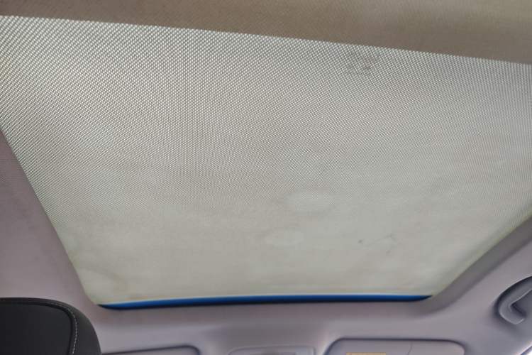 Used Roewe RX5 2016 20T Two-Wheel Drive Automatic Flagship Edition
