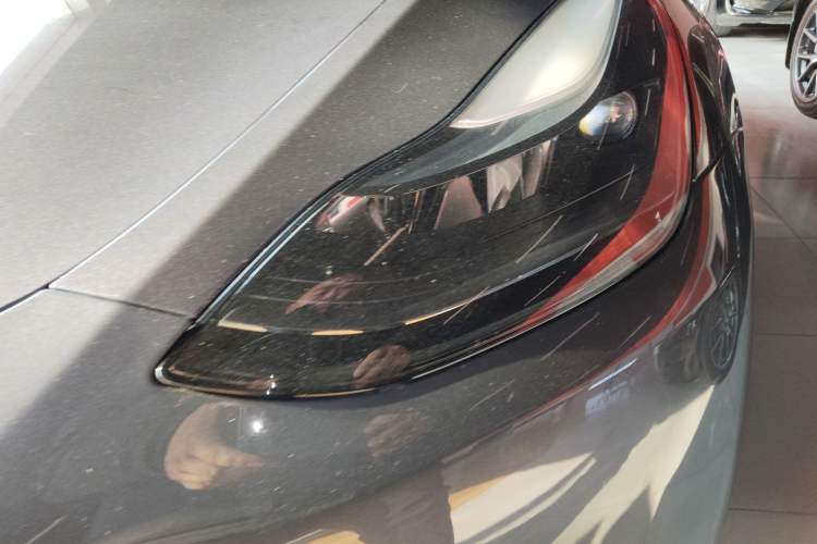 Used Tesla Model Y 2021 Long-Range All-Wheel-Drive Version
