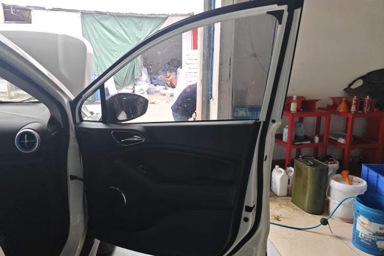 Used BYD Yuan New Energy 2019 EV360 Smart Connect Leading Model
