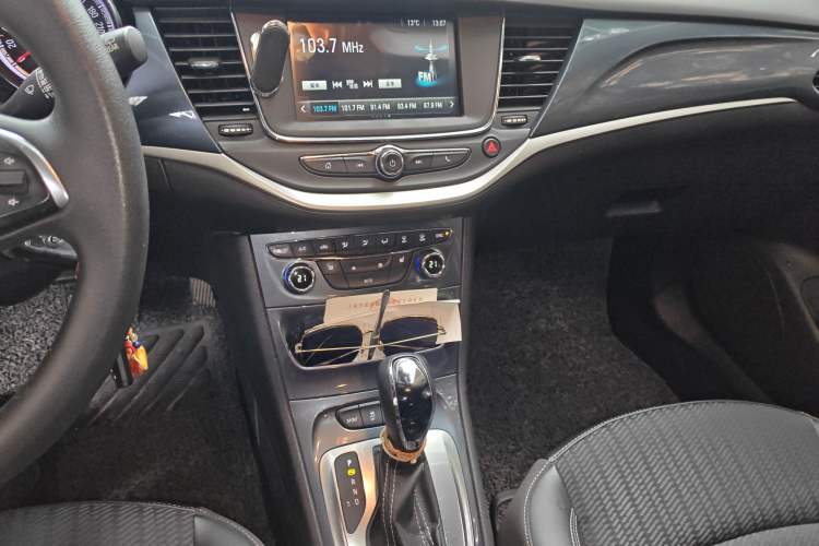 Used Buick Verano 2016 Hatchback 15S Automatic Leading Model
