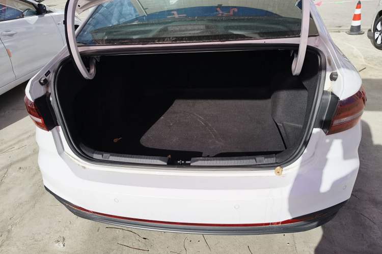 Used Volkswagen Lavida 2023 Revised 1.5L Automatic DeYi Edition