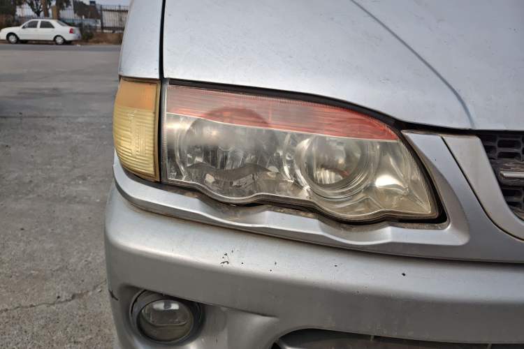 Used FORTHING Lingzhi 2016 V3 1.5L 7-Seater Standard Model China V Emission Standard