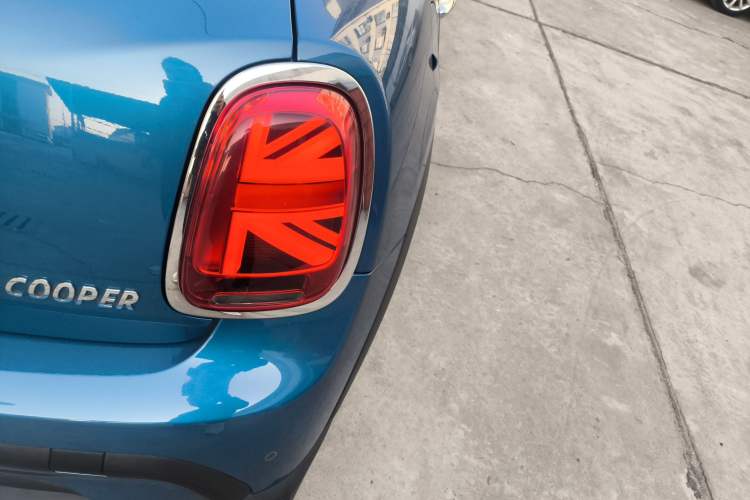 Used  MINI 2022 1.5T COOPER Artist Five-Door Edition