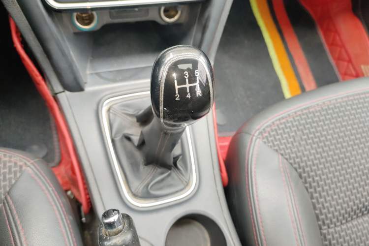 Used Chery Tiggo 3 2016 1.6L Manual ZhiShang Edition