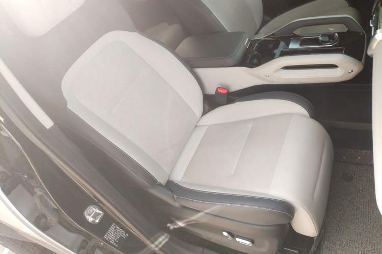 Used  03 2024 501km Four-wheel Drive Long-range Intelligent Driving Edition